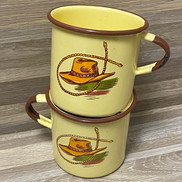 Other - Vintage Western Themed tin Mug Monterrey Western Wear vintage camp fire mugs